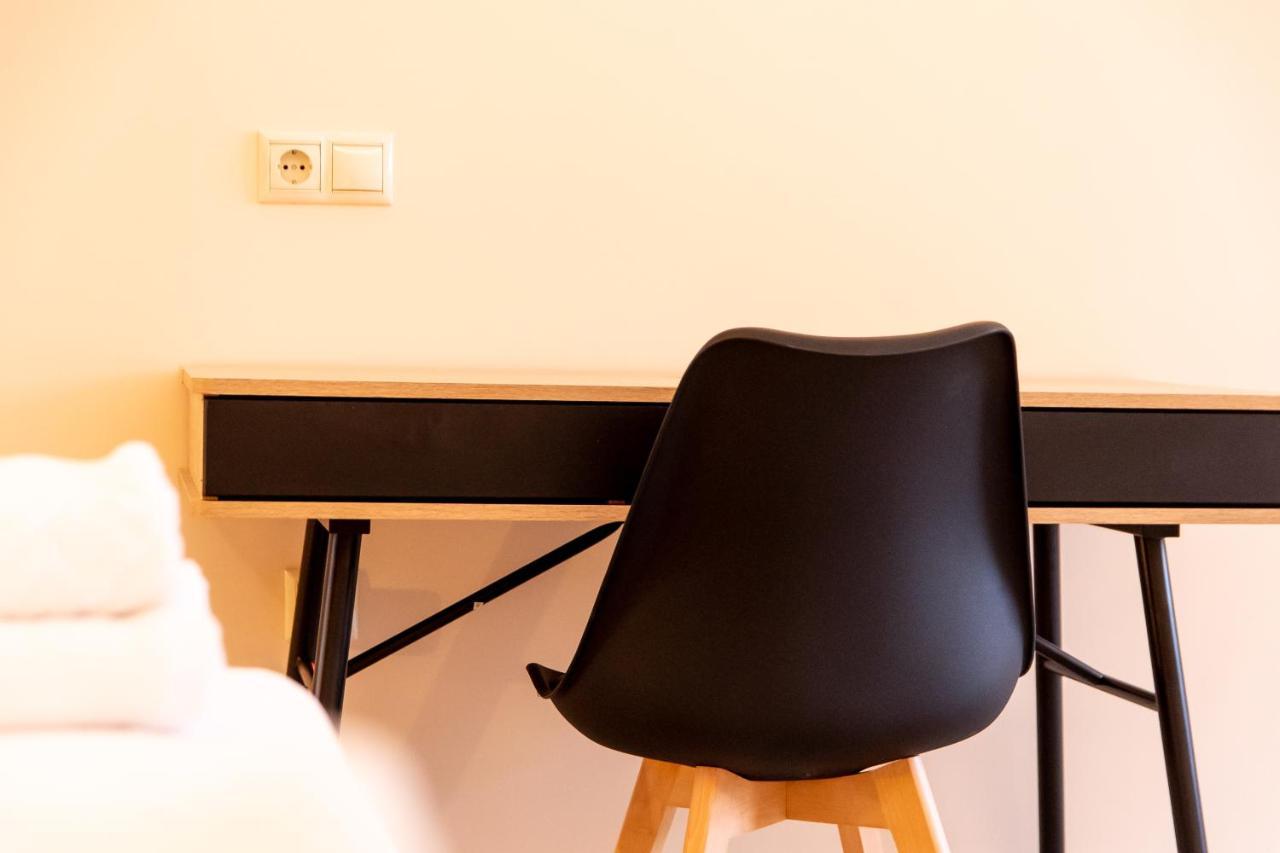 Mini Suites Near Athen'S Airport Free Shuttle From And To Athen'S Airport Spáta Exteriér fotografie